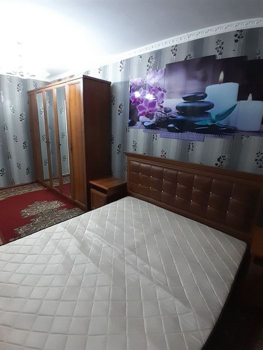 Kirgili Yuksalish maktabini yonida kvartira oilaga ijaraga beriladi