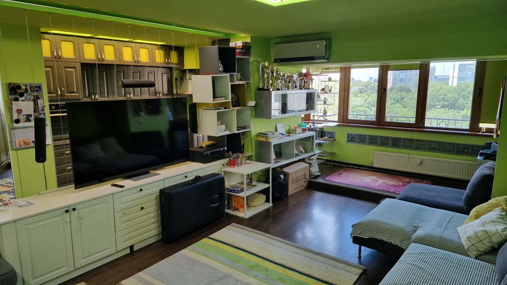 Închiriez apartament 3 camere