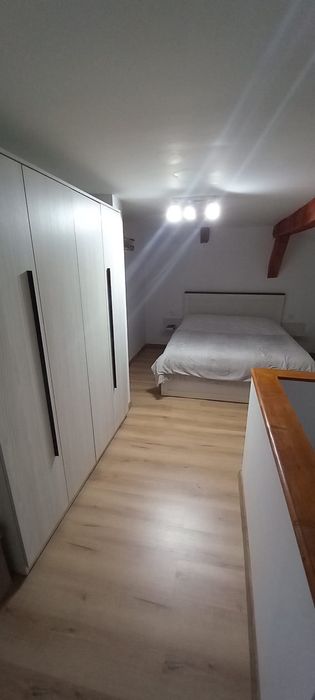 Închiriez apartament în Sanpetru