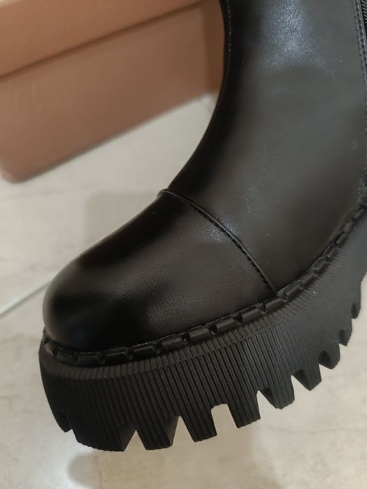 Новые зимние ботинки на девочку р36