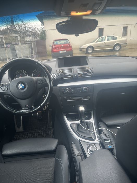 Vand Bmw seria 1.anul 2011