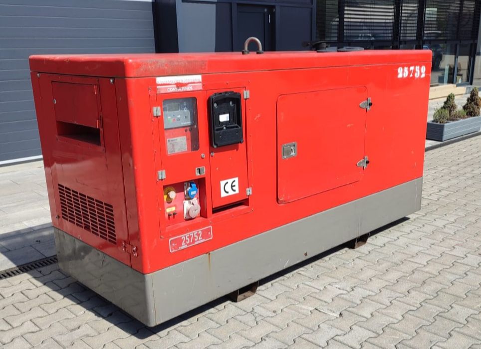 Generator curent, trifazat marca Himoinsa