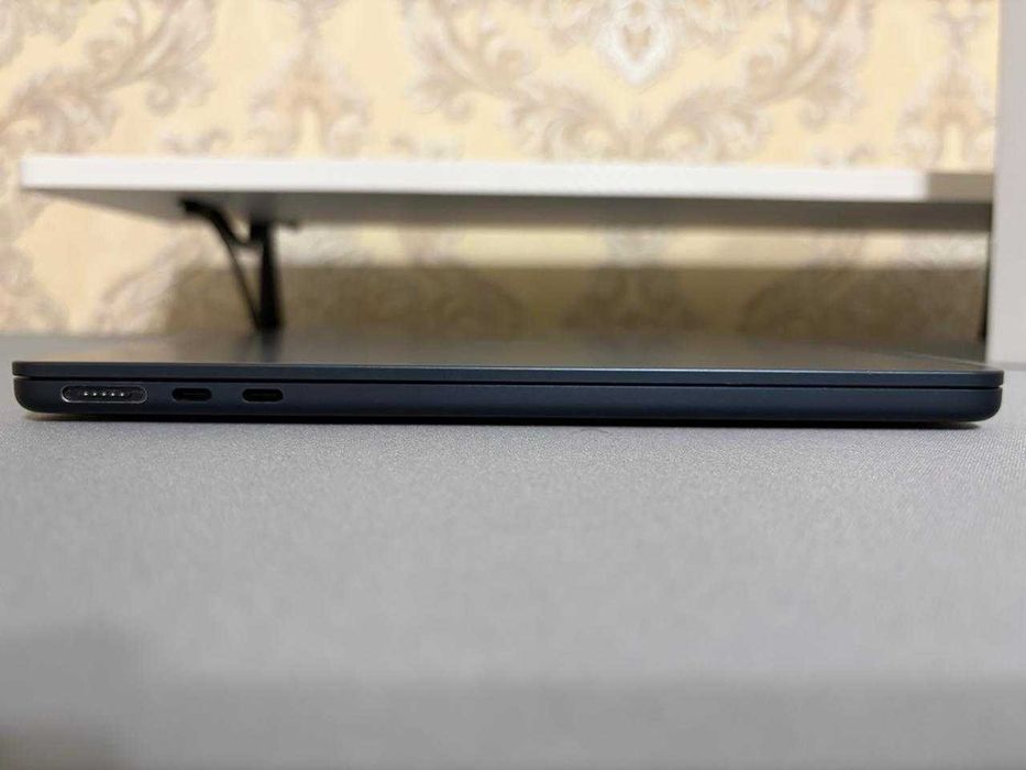 MacBook Air M3 13" (8/256) — Holati ideal, Full Box