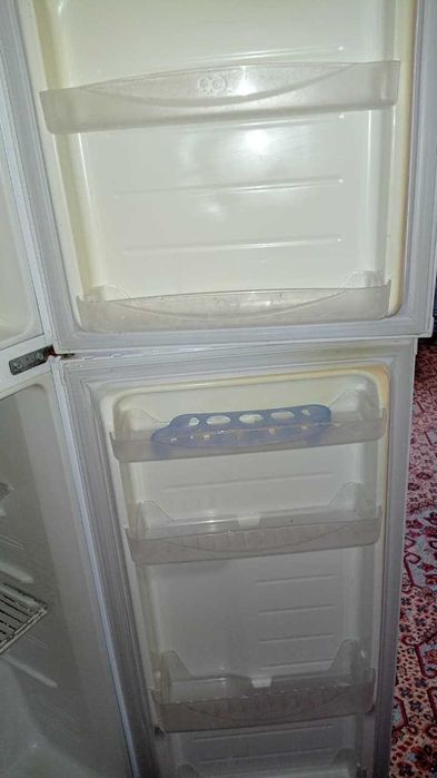 Продам холодильник daewoo fr-292 б/у