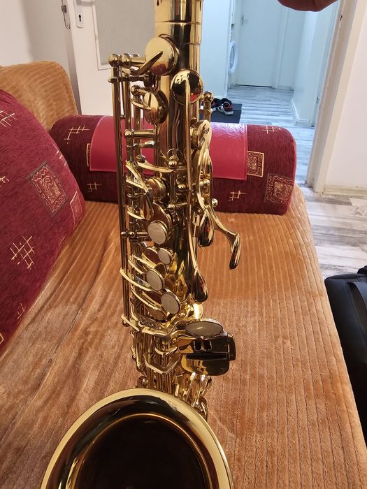 Saxofon alto Mi bemol J. Michael