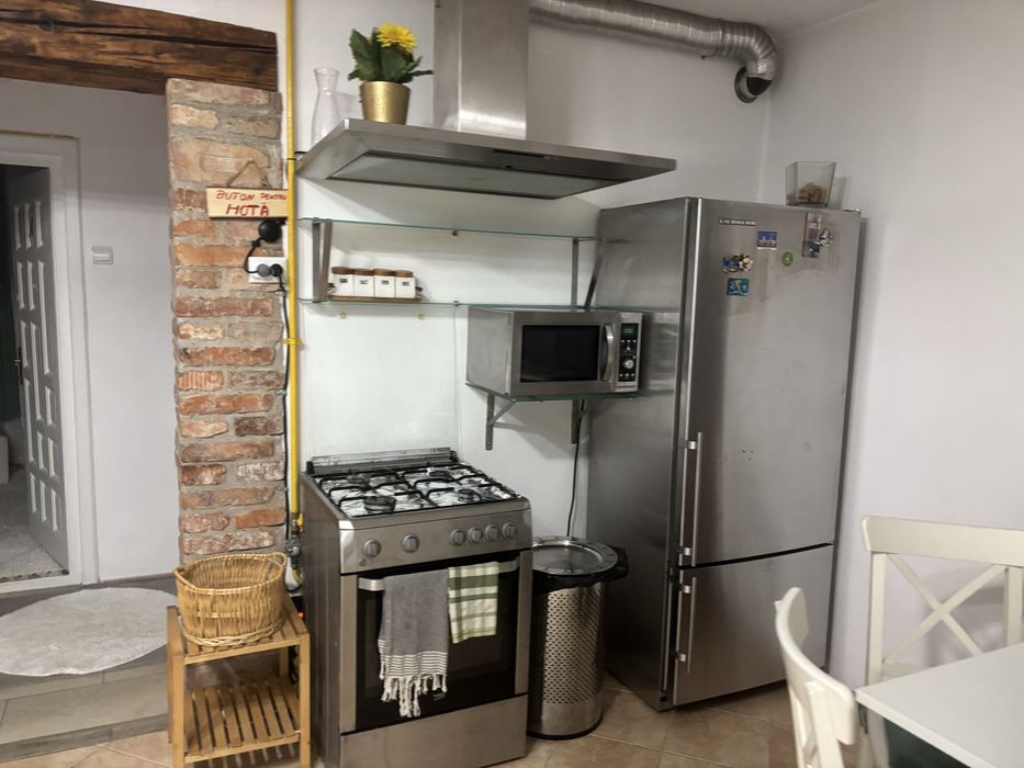 Inchiriez ap 2 camere
