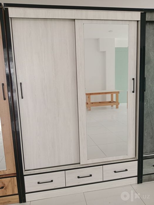 Shkaflar sotiladi 140ga 210 razmeri