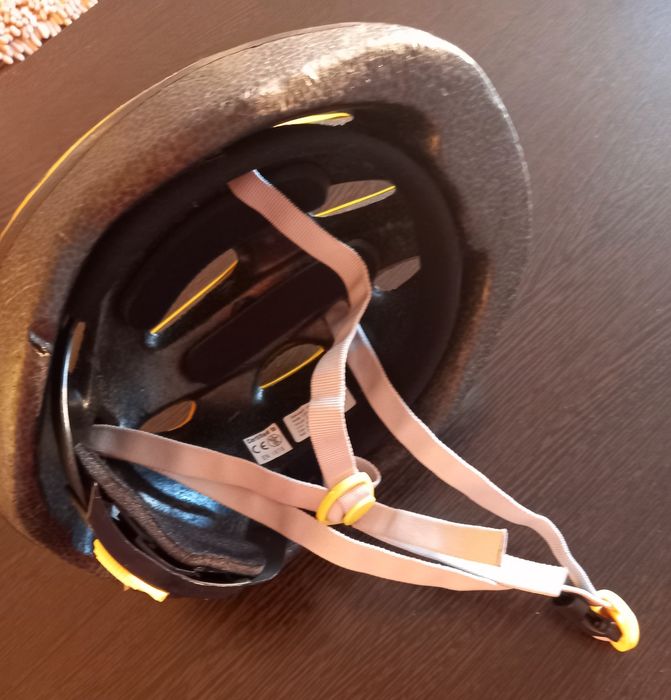 Детский защитный шлем