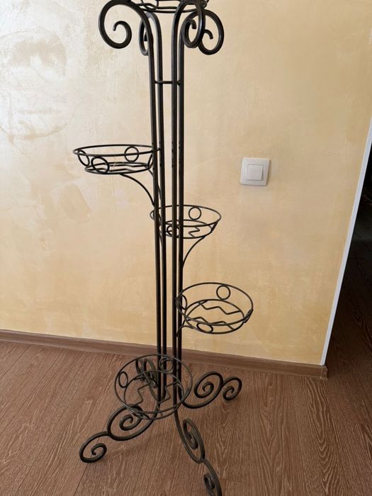 Подставка для цветов