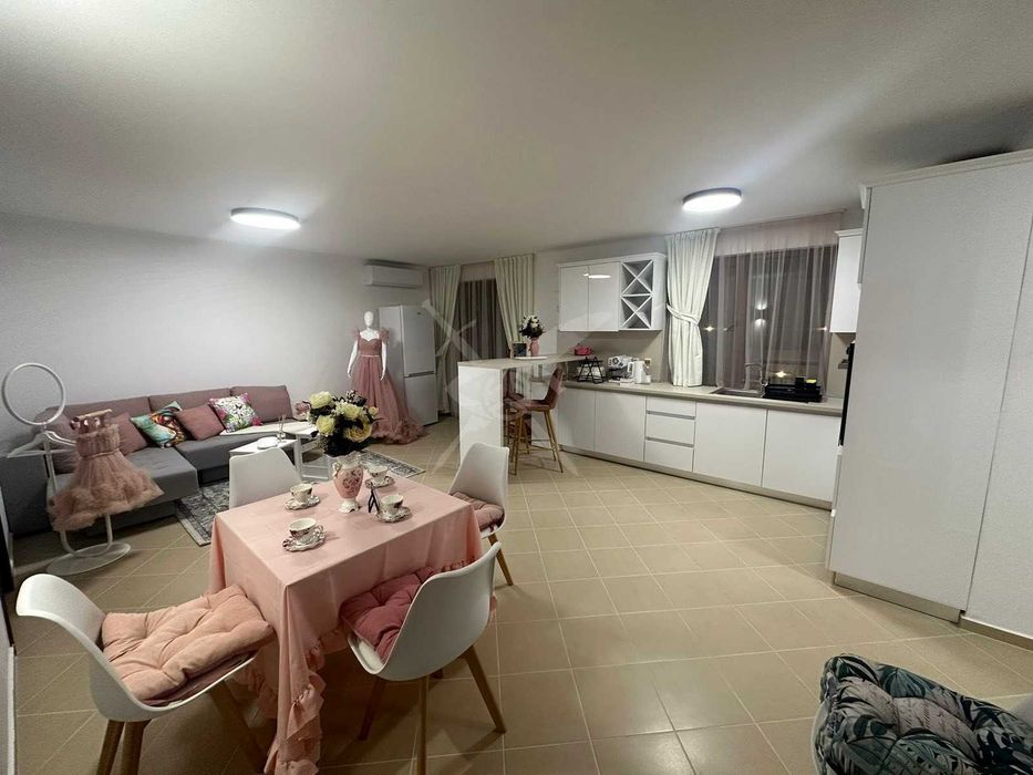 Тристаен апартамент в Ахелой 69390