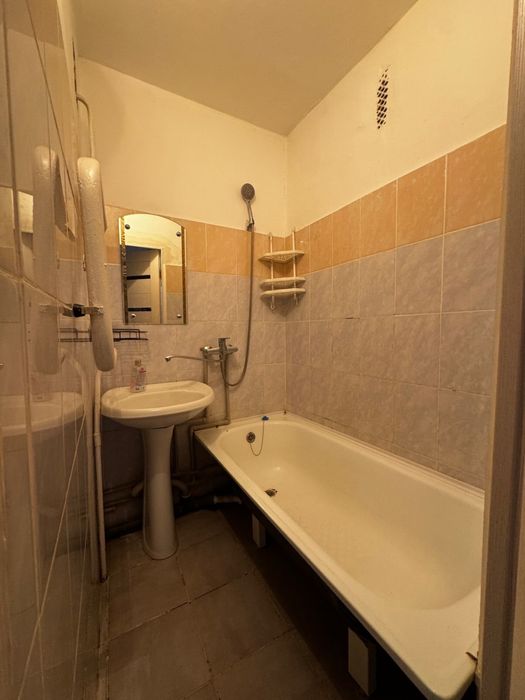 Продается 2-х комн.кв Жазира