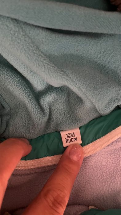 Продам детские вещи.