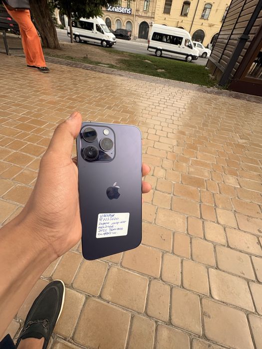 Iphone 14 pro max ekran shleft ketgan