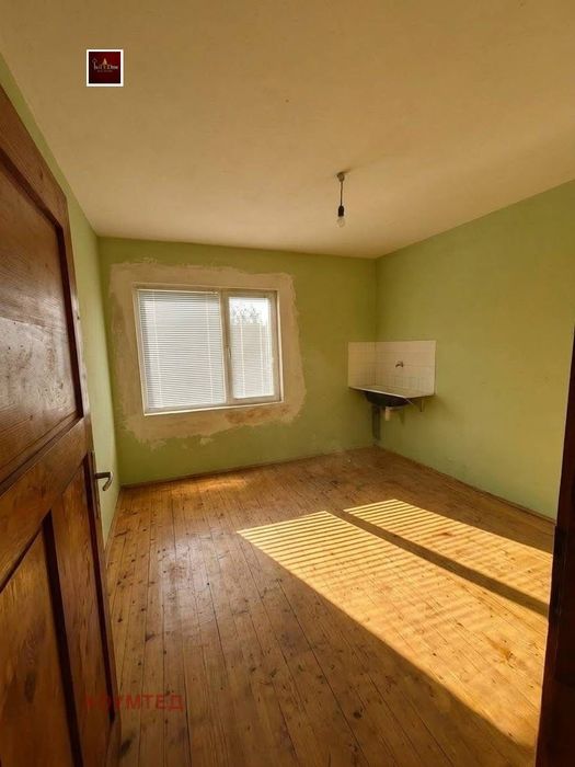 Къща в Кюстендил, област-гр.Сапарева баня площ 210 цена 119000