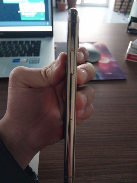 Продам айфон 11 про 256