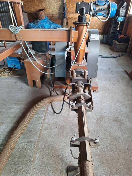 Linie productie brichete din pai 400-500 kg/h.VAND SAU SCHIMB CU TRACTOR/AUTO