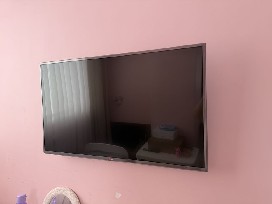 Телевизор LG 43 дюйма