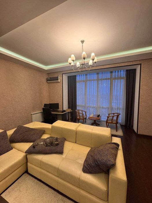 ЖК Империал м.Ойбек 2-комн 7/9 94 м² 2 с/у евроремонт меб/тех охр двор