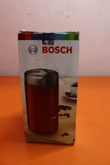 Кафемелачка Bosch TSM6A014R, неръждаема стомана, ударен нож, функция за безопасност, 180 W, контейнер за кафени зърна 75 г, електрическа, червена