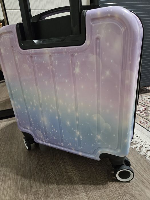 Чемодан для девочки с единорогом