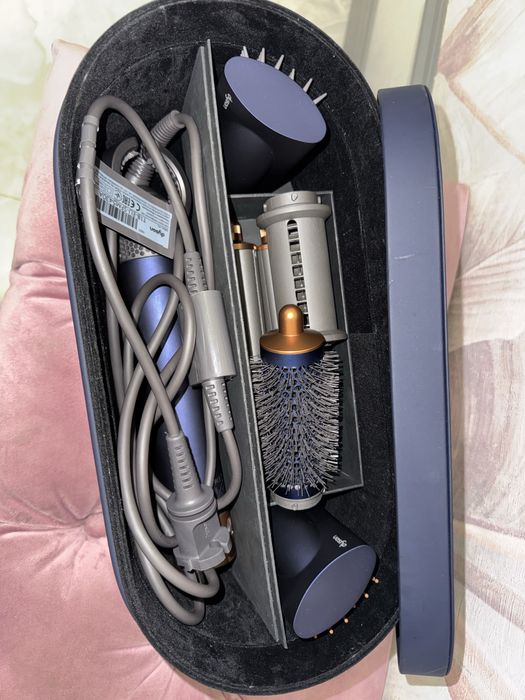 Dyson фен ,стайлер