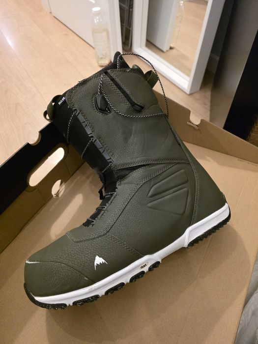 Bootsi snowboard Burton Ruler 46