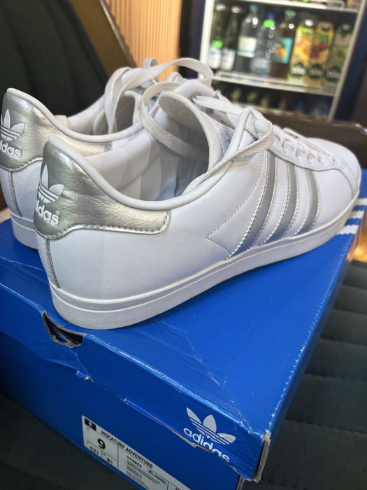 Adidas arginal. 43