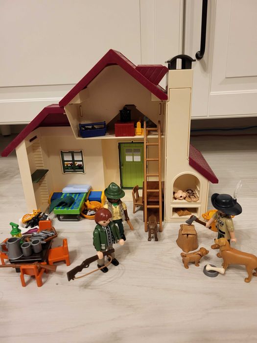 Seturi Playmobil: Spitalul, Cabinet Dentist, Cafenea, Casa Vanatorilor