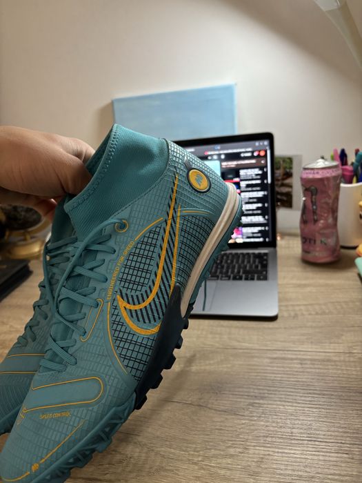 Ghete  fotbal pt sintetic