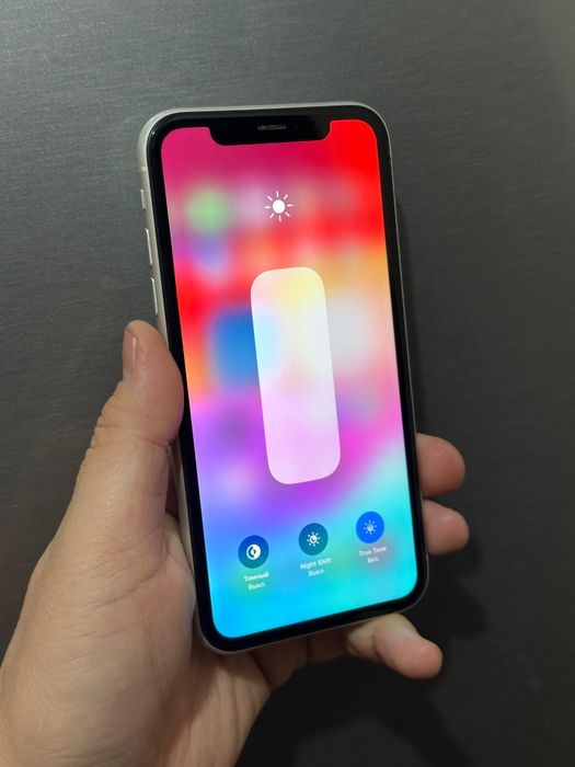 Продам Айфон Хр 128г