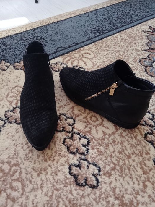 Дамски зимни боти