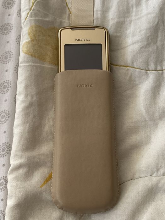 Nokia 8800 sirocco gold