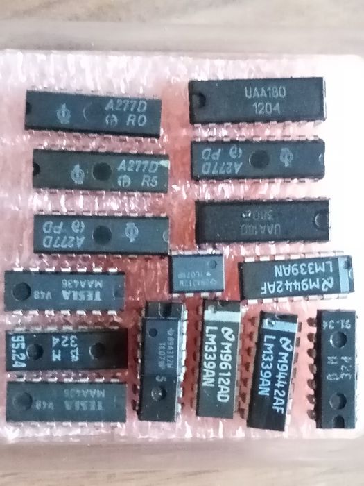 Vând circuit integrat vumetru UAA180