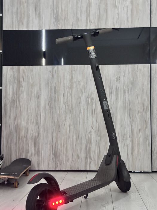 Ninebot kickscooter es2