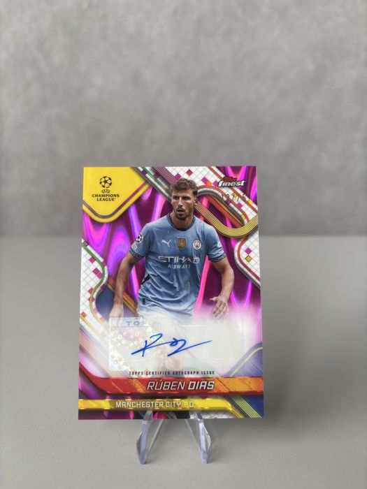 Topps Футболни карти с автограф/номерирани