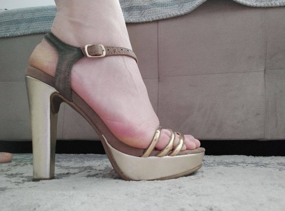 Сандали и обувки