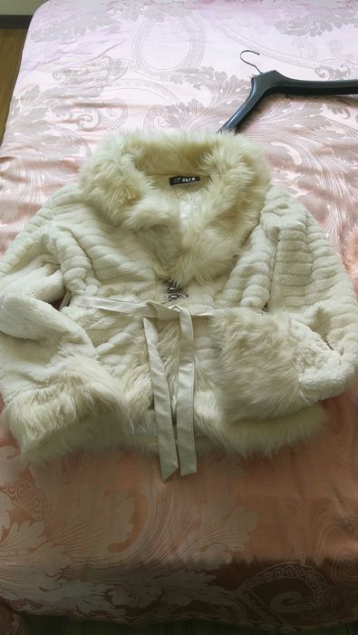 Чисто ново дамско палто