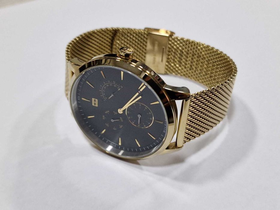 Часовник TOMMY HILFIGER BRAD 1710386
