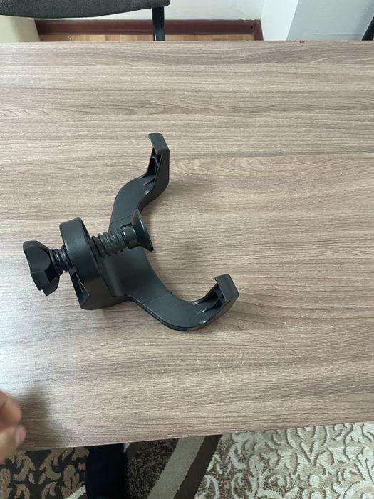 Игровой руль  подходит на все игры