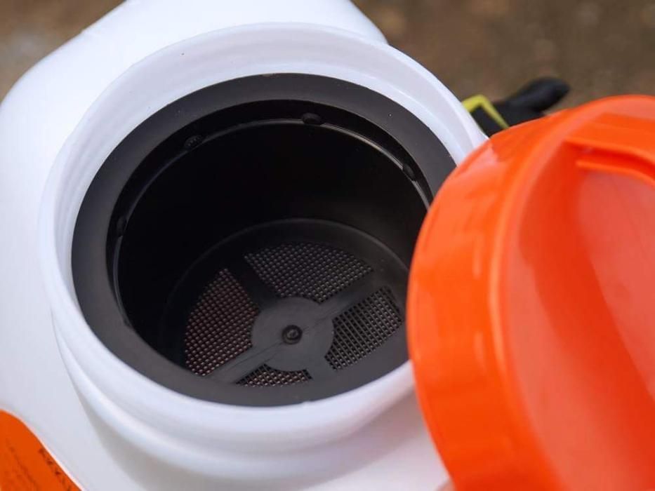 Atomizor pulverizator FUXTEC FX-AD18 spate portabil cu acumulator