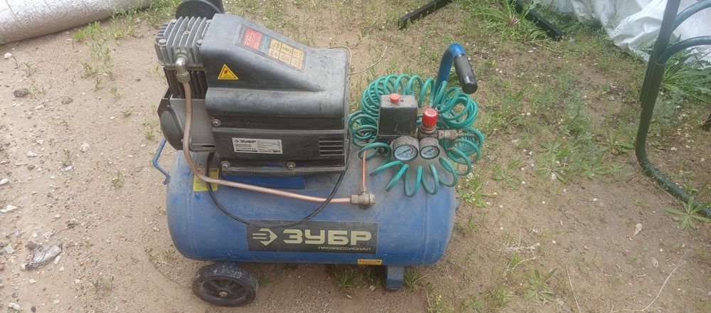 Продам компрессор ЗУБР