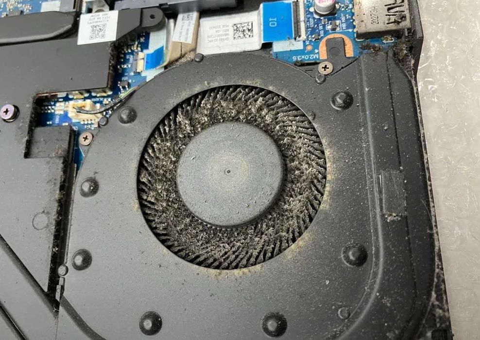 Curățare PC/ Laptop