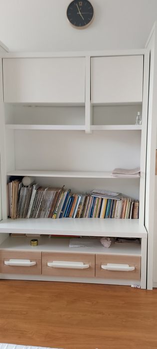 Mobila sufragerie foarte buna