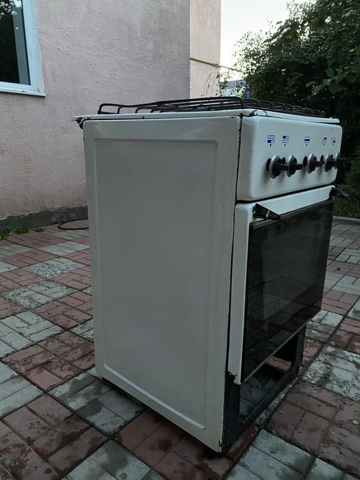 Продам газ плиту советскую