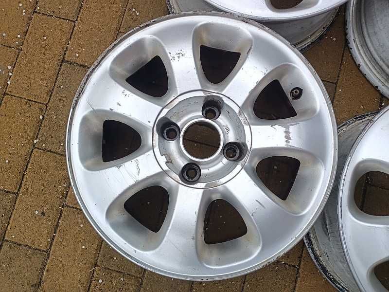 Продам оригинальные диски на Пежо