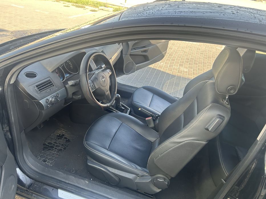 Opel Astra H  Coupe 1.7 cdti 101 Cp E4 2007