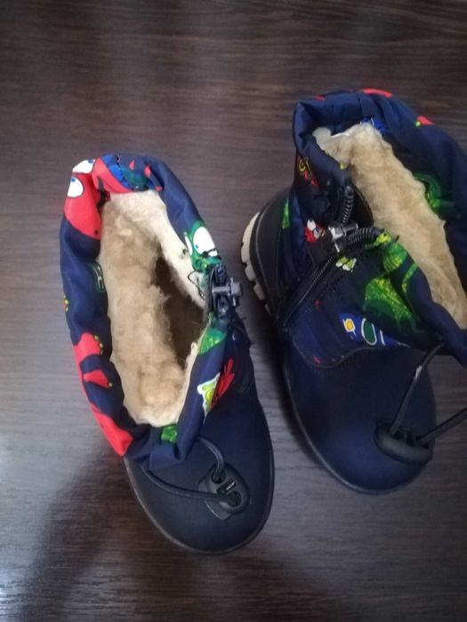 Детская обувь для мальчика и девочки