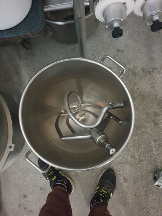 Планетарен миксер 50л