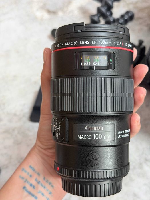 Canon EF 100mm f/2.8L Macro IS USM – Stare excelentă, aproape nou. Predare personala doar in Bucuresti