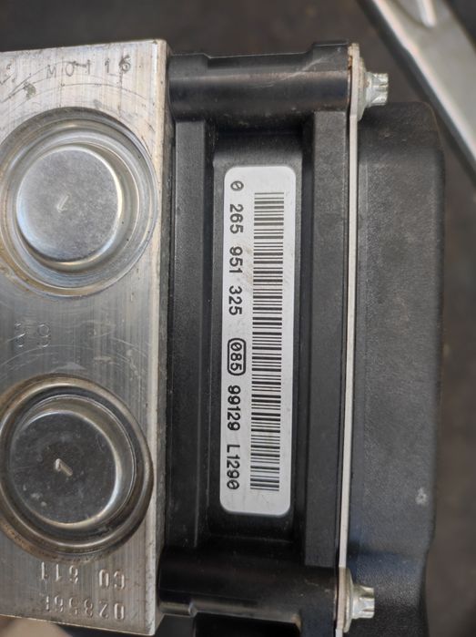 ABS модул за Пежо-5008,2.0HDI-150к.с.-два броя